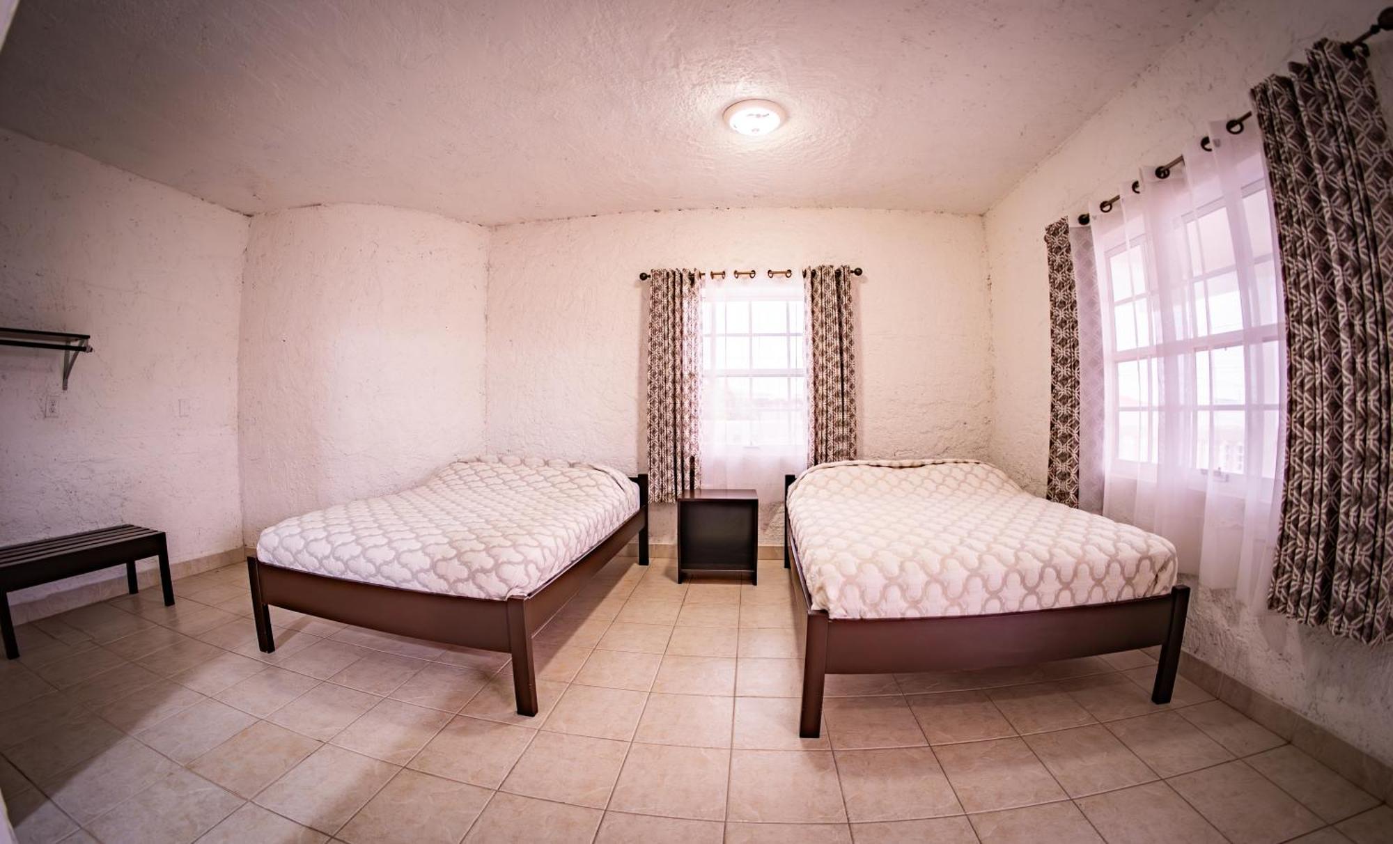 Las Palmas Hotel GOLD STANDARD APPROVED Corozal Exterior foto